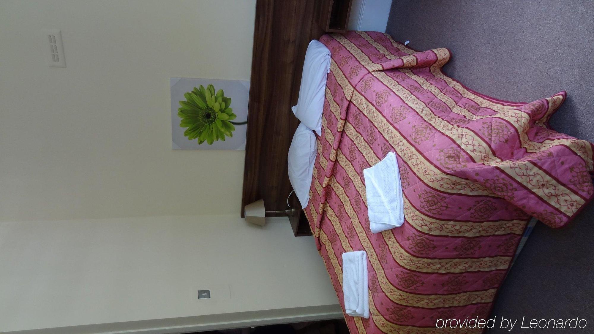 National Hotel Лондон Экстерьер фото