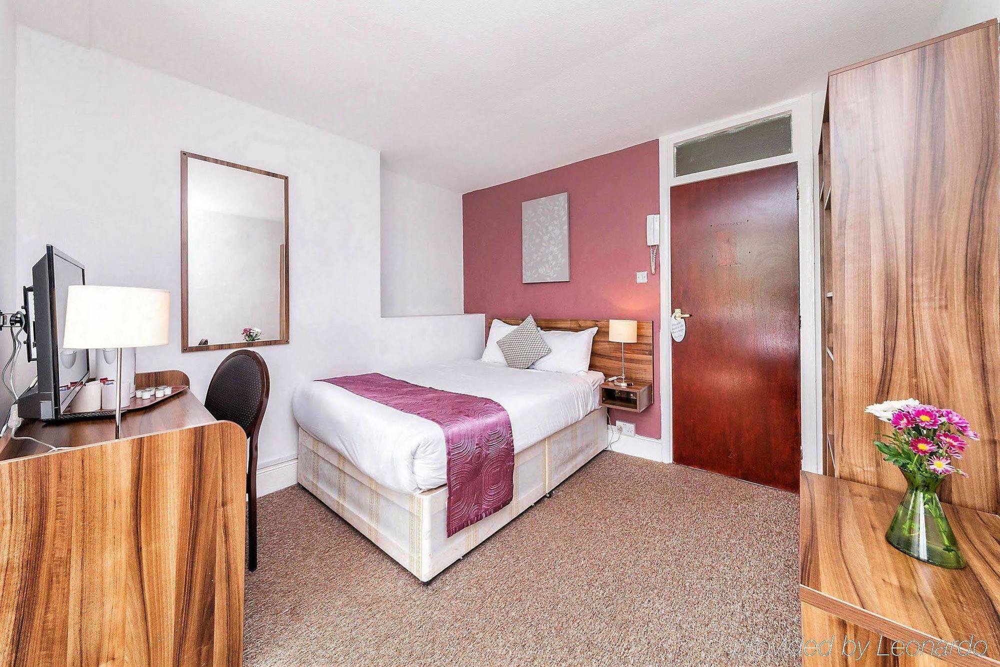 National Hotel Лондон Экстерьер фото
